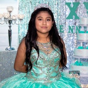 Meet your Posher, Jennifer